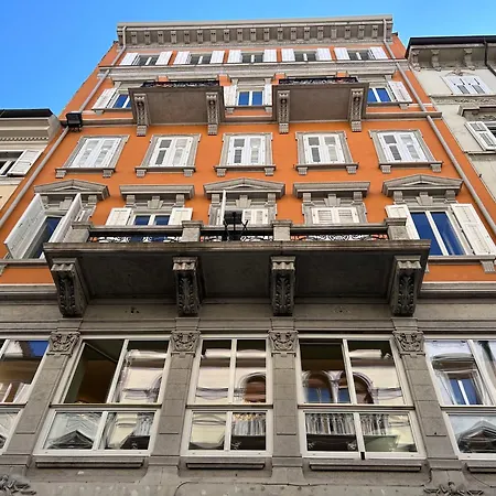 Casa Saba Trieste Luxury Apartment With Terrace Exterior photo